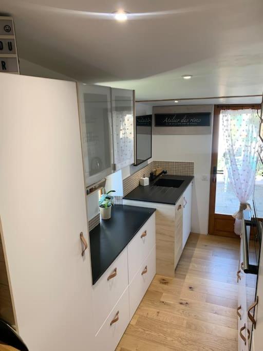 Maisonnette atypique Saint-Paul-lès-Durance Extérieur photo